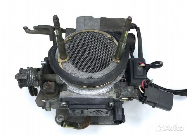 Ниссан PickUp Заслонка дроссельная