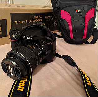 Продам Nikon D 3300+шт+сумка+sd