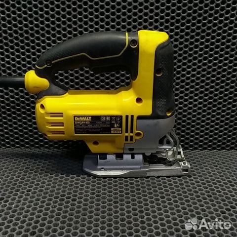 Лобзик dewalt DW349-KS