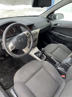 Opel Astra 1.6 МТ, 2008, 200 000 км