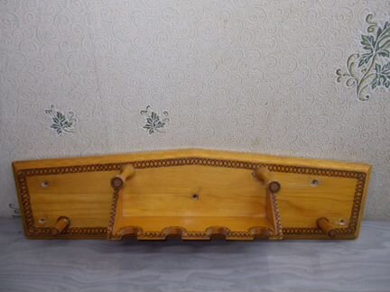 Вешалка настенная