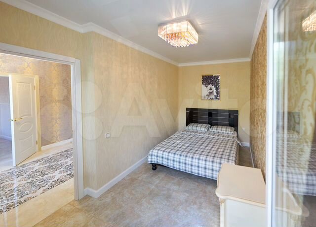 3-к. квартира, 70 м², 2/18 эт.