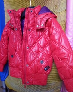 Красная куртка esprit демисезонная на 3-4-5 лет