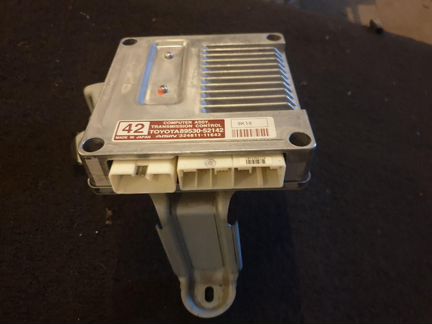 Блок Toyota Yaris 89530-52142