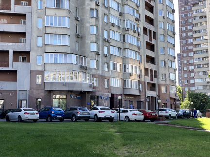 Продается торговое помещение, 172,9 кв.м