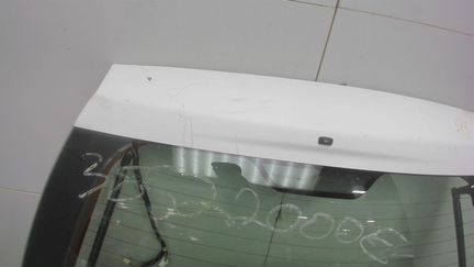 Пятая дверь Pontiac Vibe 1, 2006