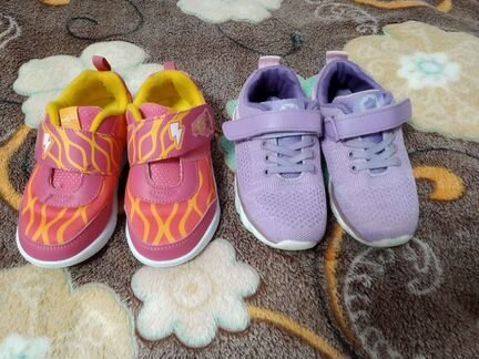 Кроссовки