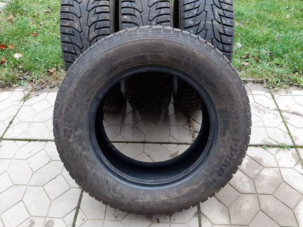 Зимняя резина 215/65 R16 Hankook IPike RS W419 98T