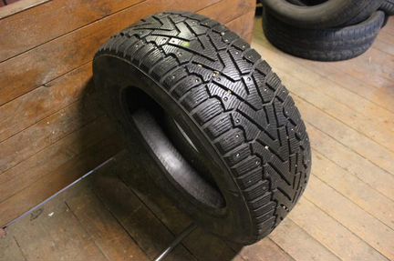 Шина бу 235-60-18 Pirelli Ice Zero