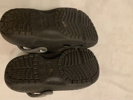 Продаются crocs 12 C с бетменом