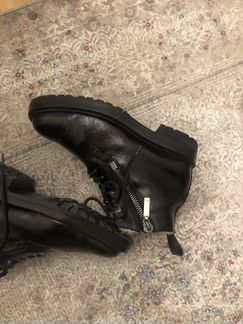 Ботиночки с мехом козы Saint Laurent (Сен Лоран)