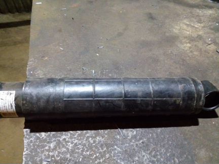 Рулевой цилиндр