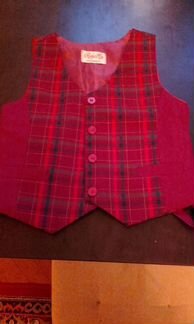 Жилетка школьная бордовая новая р. 122-128