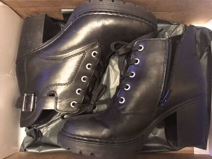 Ботильоны Riker