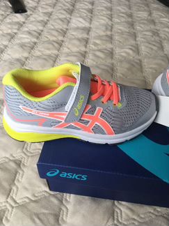 Кроссовки asics новые 18,5 см на ногу 17-18 см луч