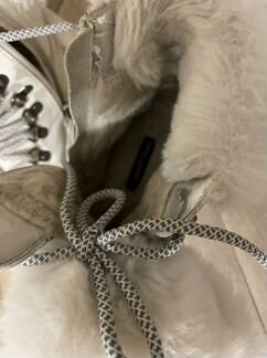 Зимние ботинки для девочки (9-10 лет)