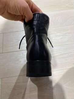 Кожаные ботинки