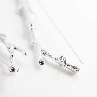 Брошь Веточка 85х20мм, античное серебро (1шт)