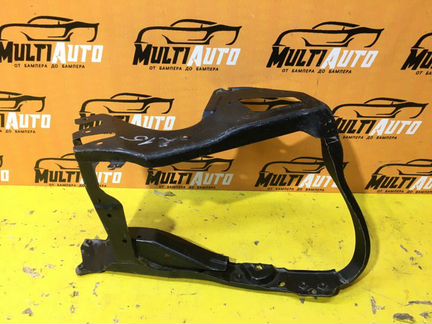 Кронштейн фары левый Mercedes Cl C215