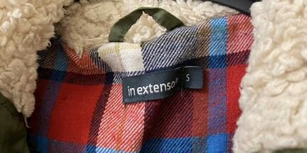 Жилетка зимняя с капюшоном