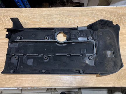 Крышка двигателя Mercedes-Benz E-Class W210 OM613