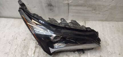 Фара правая Лексус NX200 NX200t NX300 рестайлинг