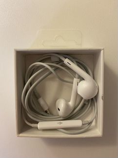 Наушники earpods