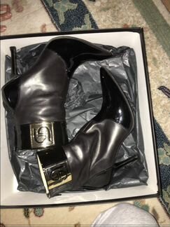 Лаковые полусапожки итальянские