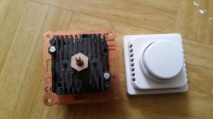 Elso Механизм Светорегулятор 75-1000W