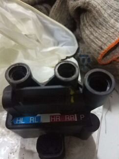 Оригинальные клапана на пневмо подвески A251320015