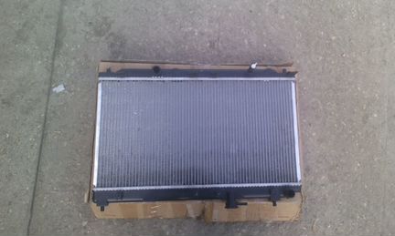 Радиатор охлаждения Honda Jazz 2003-08