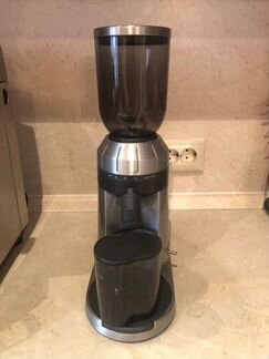 Кофемолка Bork модель 9015SI