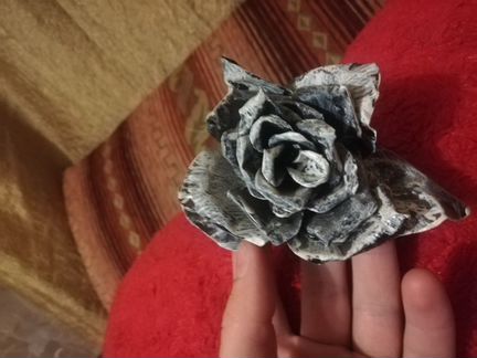 Роза из железа