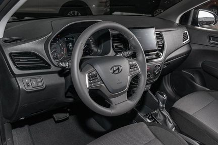 Hyundai Solaris 1.6 AT, 2020