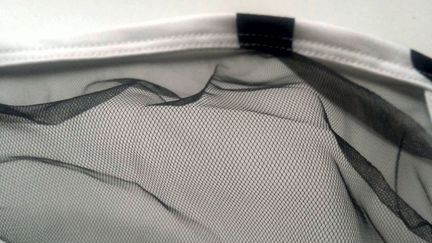 Маска из сетки прозрачная (видно лицо)