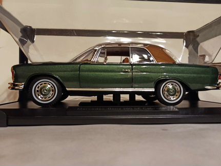 Mercedes 280 SE 3,5 W111 cabriolet 1969 Norev 1:18