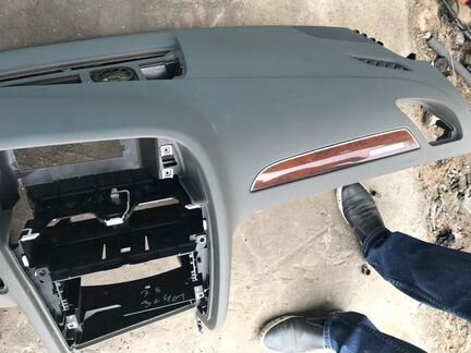 Торпеда Audi A4 B8 08-14 серая не ремонтная