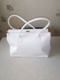 Белая кожаная сумка