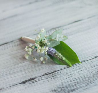 Свадебный букет невесты из гипсофилы и Вероники