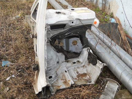 Volkswagen Caddy 2003-2010г.Четвердь Левая