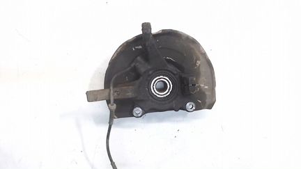 Ступица (кулак, цапфа) правая передняя Mitsubishi