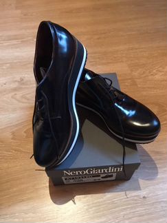 Туфли Italy (полуботинки женские) новые р.39