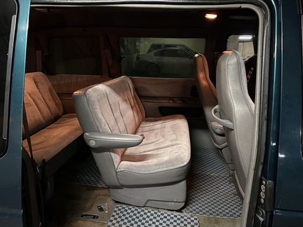Dodge Caravan 3.0 AT, 1994, 220 000 км