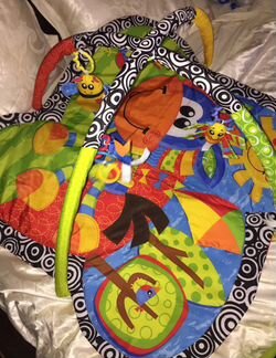 Развивающий коврик