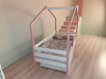 Детская кровать домик