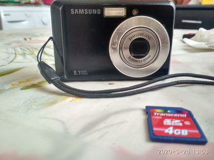 Компактный фотоаппарат