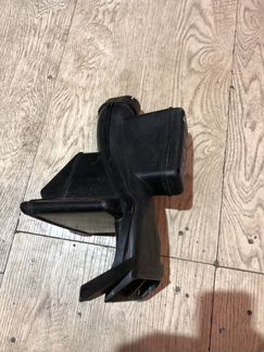 Воздухозаборник Mitsubishi Grandis NA4W 4G69