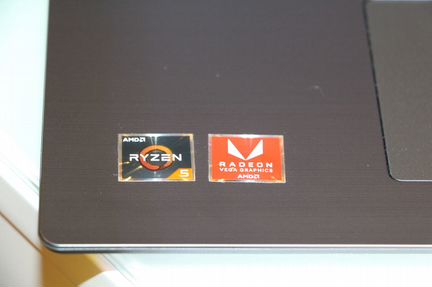 Новый Lenovo Ryzen 5-3.6Ghz/8Gb/Vega 8 +Radeon 540