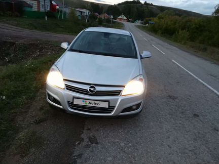 Opel Astra 1.6 МТ, 2011, 204 000 км