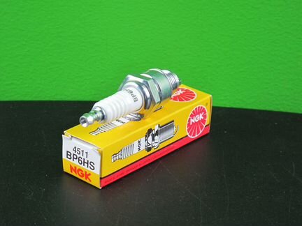 Оригинальная свеча NGK BP6HS 4511